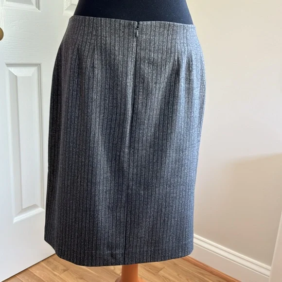 Caslon Striped Gray Pencil Skirt with Pink Lining Size 10 - Picture 3 of 10